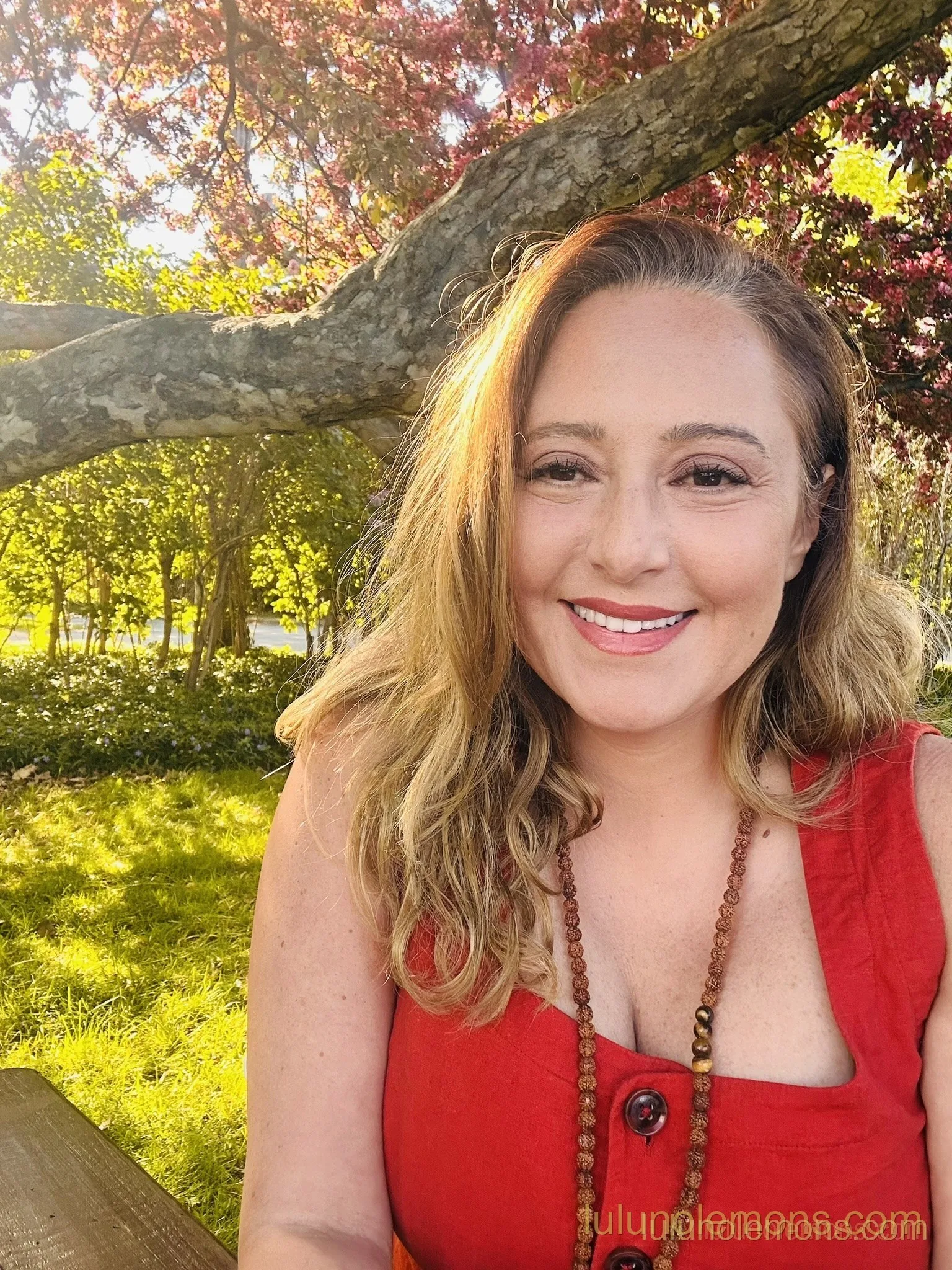 Lulu, Ottawa Hebrew pendulum and energy healer